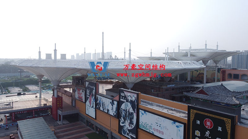 山東聊城萬達小鎮(zhèn)七彩祥云PTFE膜結(jié)構項目
